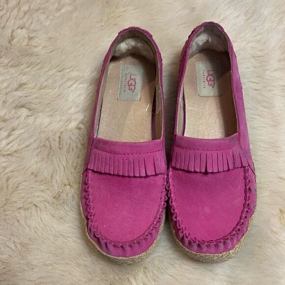 UGG Marah Moccasin in Fuschia size 6.5 - Picture 2 of 7